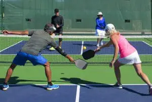 couples-playing-pickleball